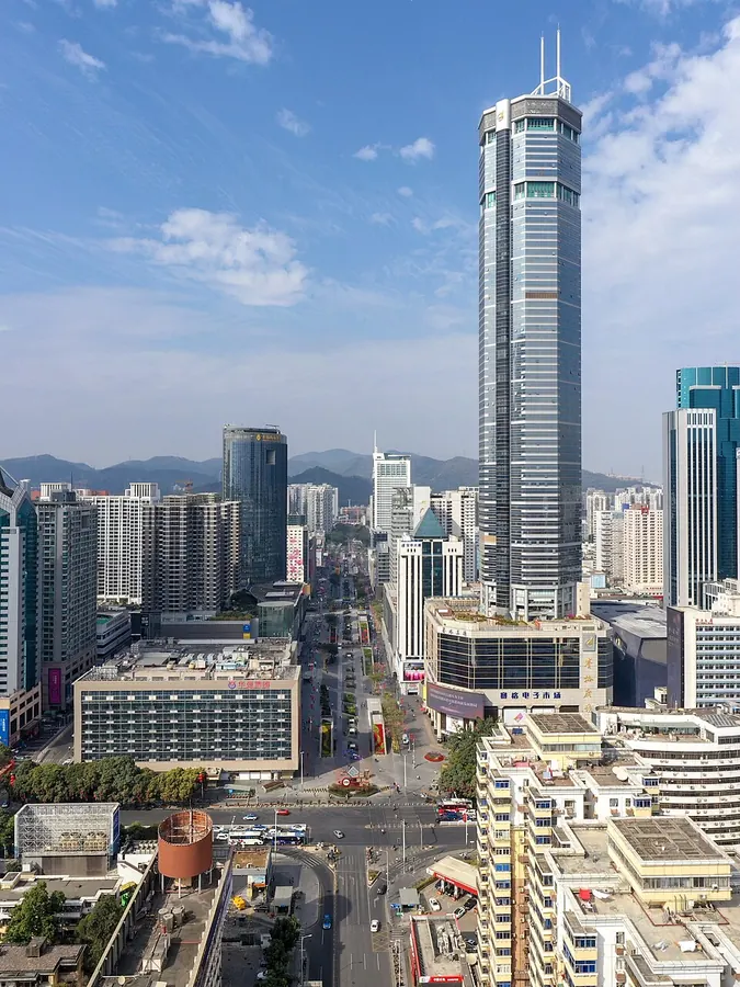 ถนนและอาคารในย่าน Huaqiangbei